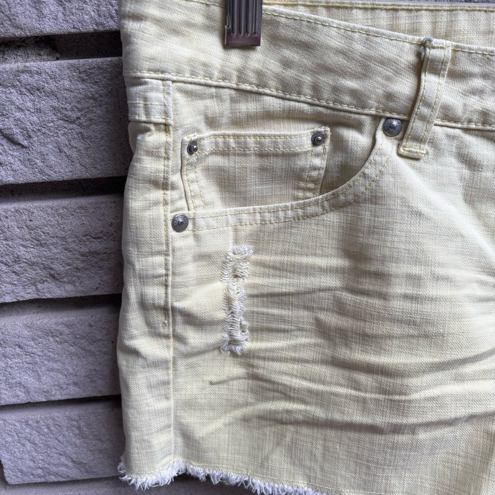 Mango Jean Shorts Distressed Yellow Sz 8 - Picture 2 of 7